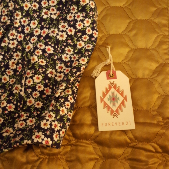 NWT Crop Top🌾 Forever 21🌾size M - Picture 10 of 12